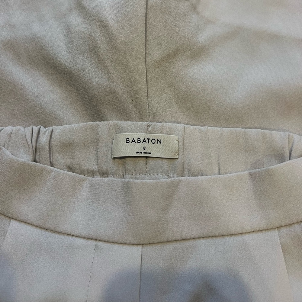 Aritzia Tailored Shorts - Picture 3 of 3